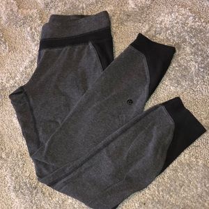 Lululemon Capri leggings.